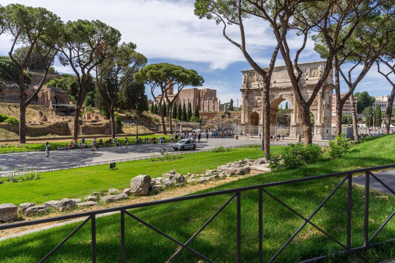Colosseo Luxe Apartment In The Center Of Roma Exterior foto